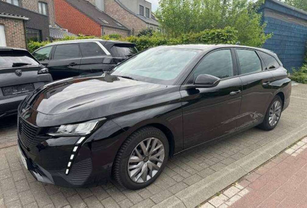 Peugeot SW 1.2 Nieuw model 12Maanden garantie 1e eigenaar