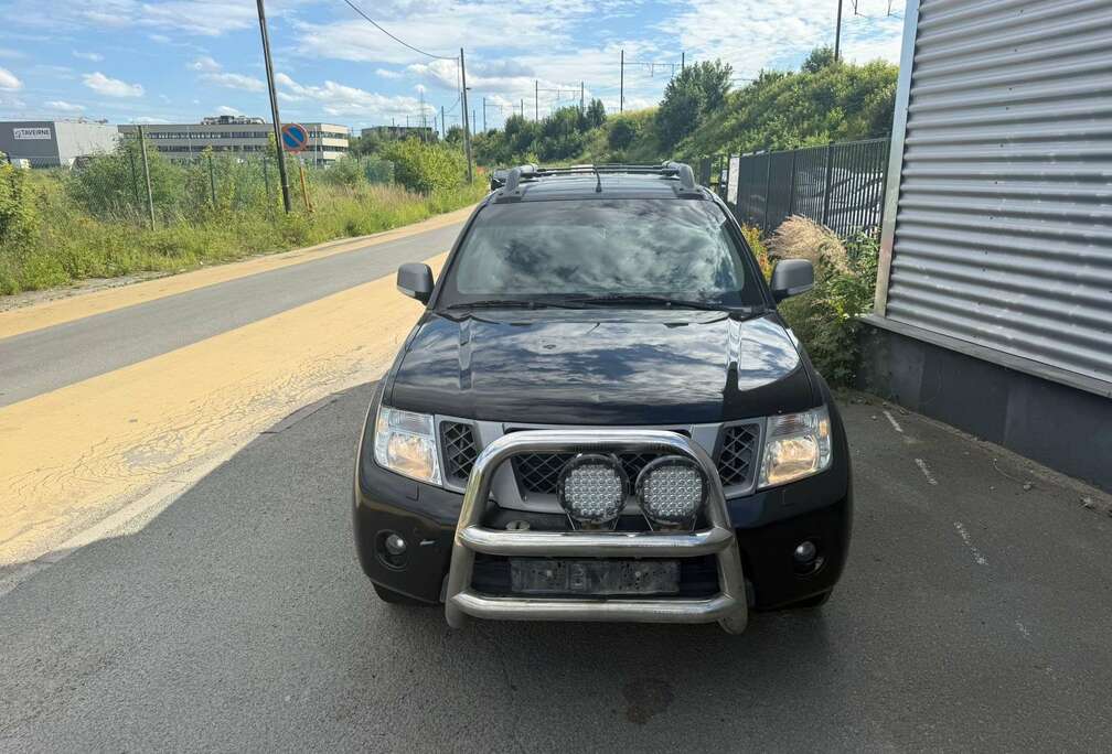 Nissan 2.5 dCi ch Double Cab  ONLY EXPORT AFRIQUE