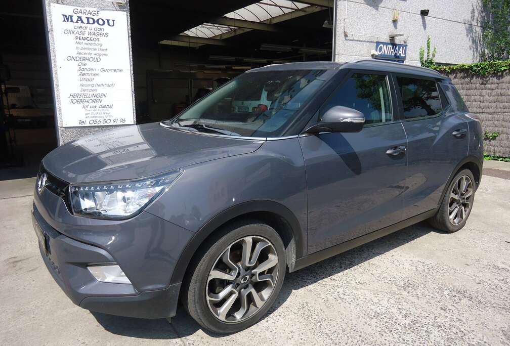 SsangYong Tivoli 1.6i e-XGi 2WD Sapphire
