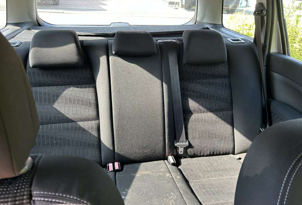 Peugeot SW 1.6 HDi 16V 110ch FAP Confort Pack