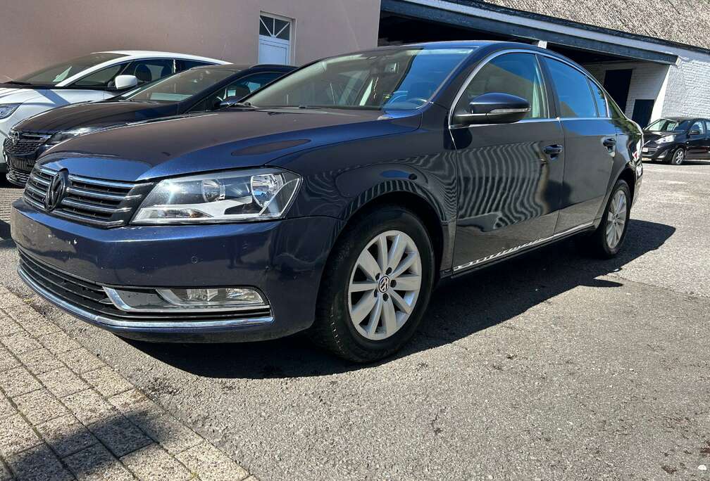 Volkswagen Passat 1.6 CR TDi Comfortline BMT 12 mois de garantie