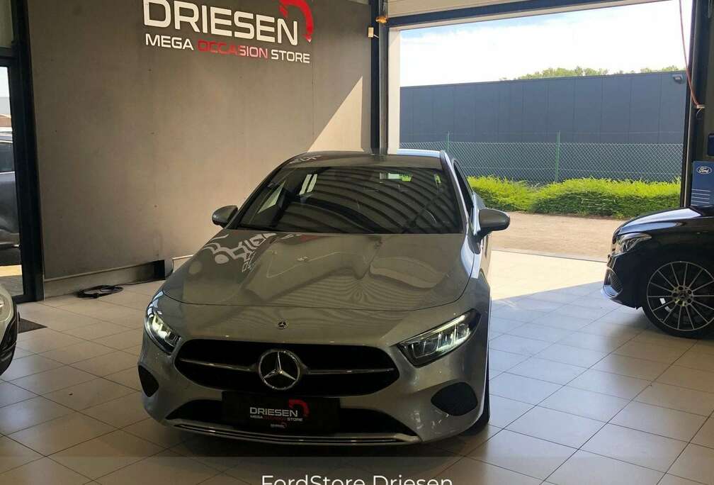 Mercedes-Benz A180 Cyber Edition 1.3I 136PK   BIJ DRIESEN BREE  089/461610