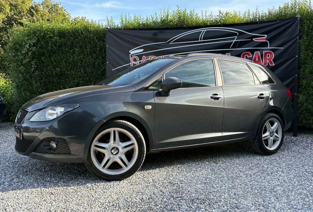 SEAT ST-1.2Tdi-55kw-Attache Remorque-Commande au Volant-Nouveaux Pneus...Garantie 12mois!
