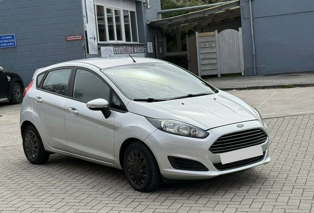 Ford 1.5 TDCi Titanium Prêt a immatriculer