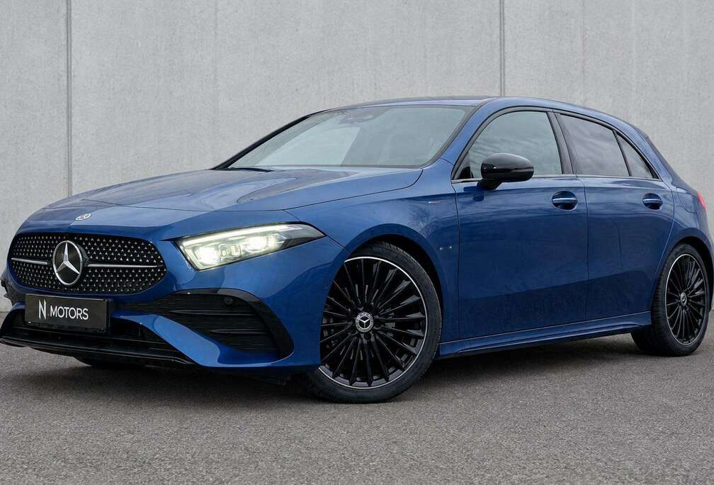 Mercedes-Benz A 200 AMG ADVANCED SPORT