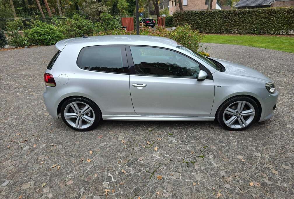 Volkswagen Golf 2.0 TDI DPF Comfortline