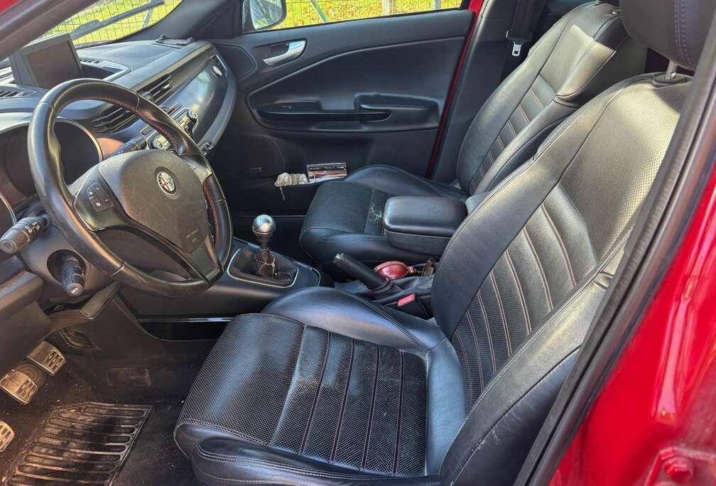 Alfa Romeo Giulietta 1.7 Tbi Quadrifoglio Verde