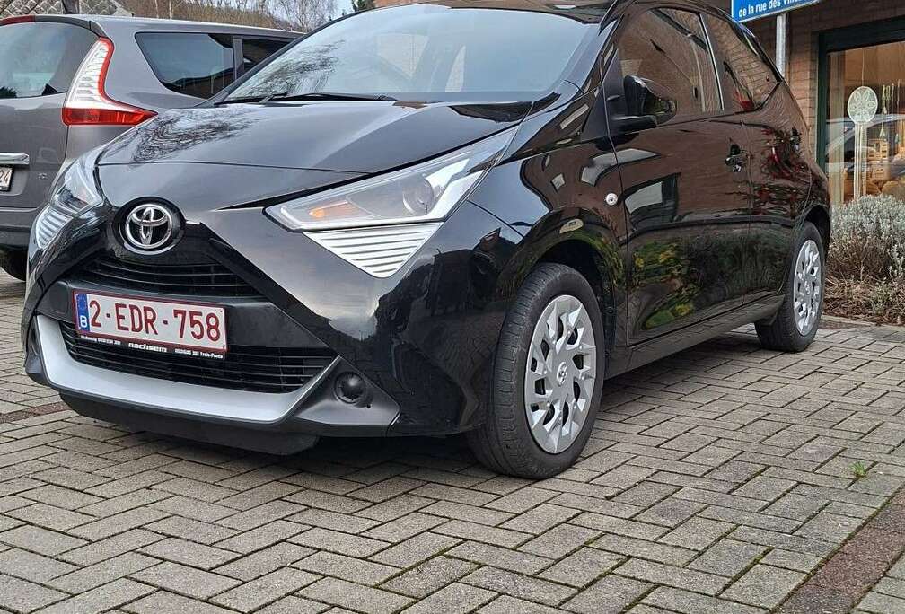 Toyota 1.0i VVT-i x-music