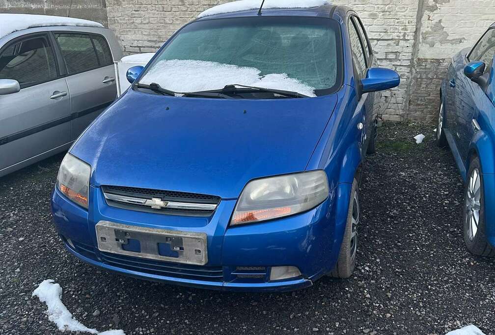 Chevrolet hatchback prête à immatriculer ctok airco