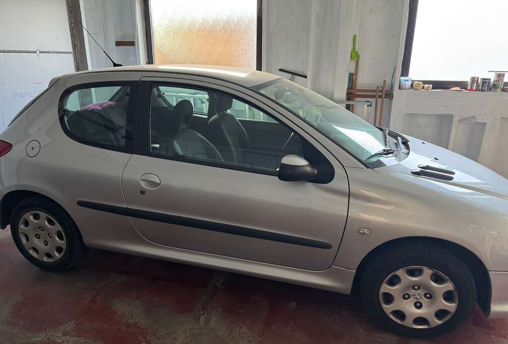 Peugeot 206 1.4i JBL 3