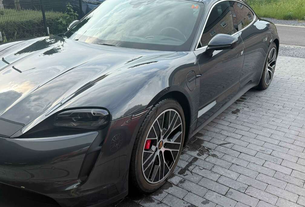 Porsche Taycan 93.4 kWh Taycan 4S