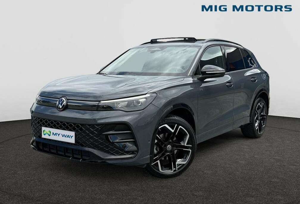 Volkswagen R-Line Business Premium 1.5 eTSI (150 pk) AUTOMAAT /// Panoramisch Schuifdak /// volledig leder /// inklapbare trekhaak /