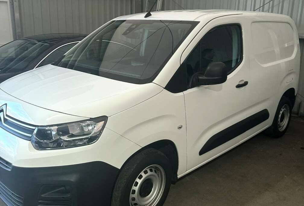 Citroen 1.5 BlueHDi M Light Club S/S (6.2)