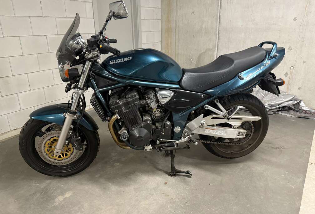 Suzuki GSF1200