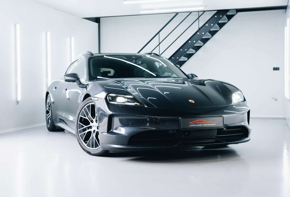 Porsche Sport Turismo Pano Luchtvering BOSE PerfBattery+ ACC Surround View