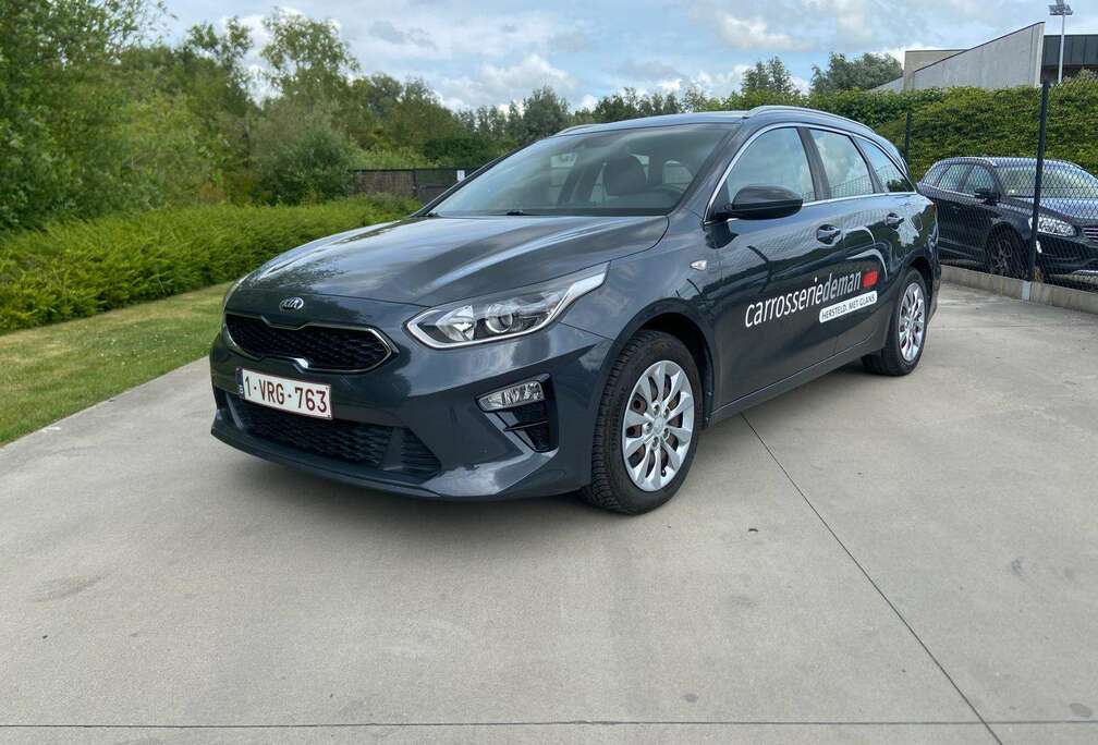 Kia Ceed GPS, Parkeersensoren, Camera, licht sensor, Cruise control