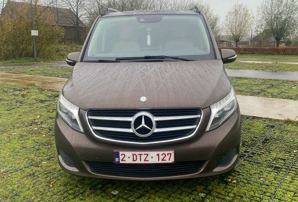 Mercedes-Benz V 220 CDI LWB