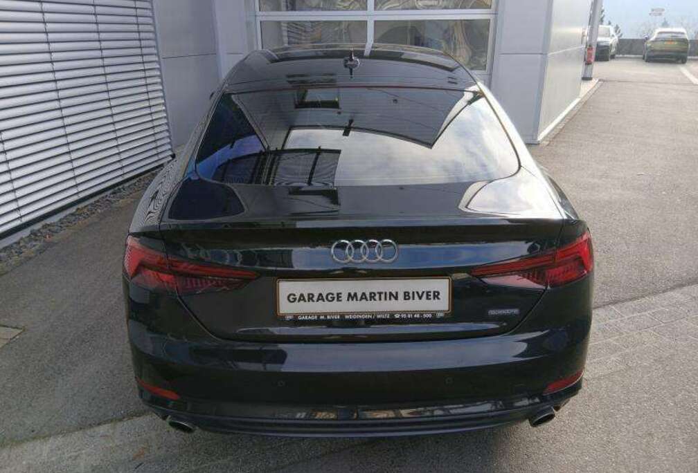 Audi Sportback Sport 2.0 TFSI quattro 6-Gang