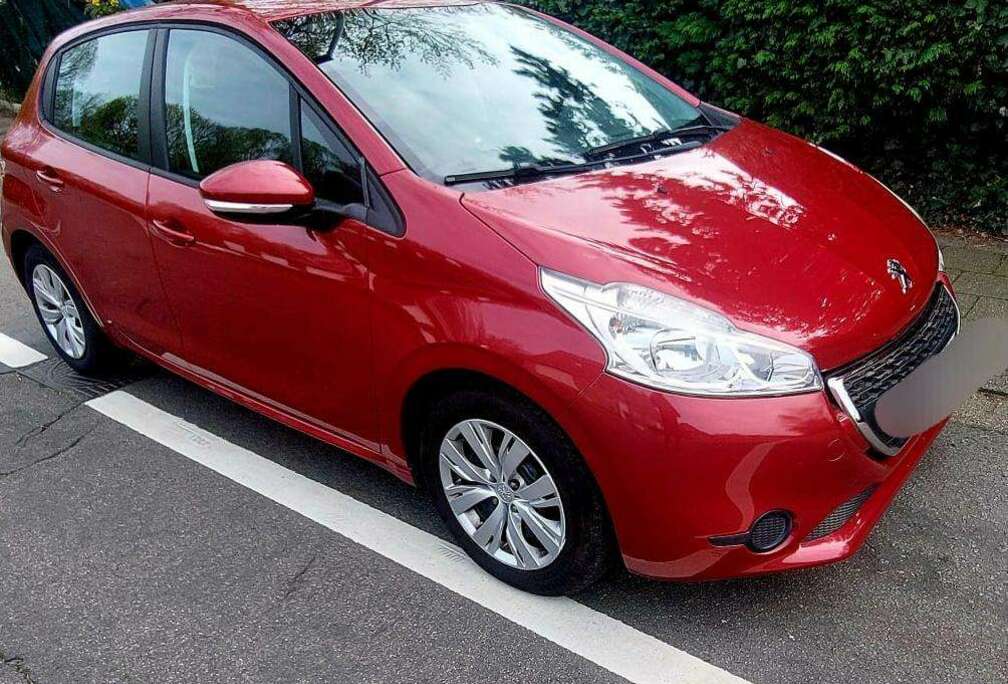 Peugeot 208 1.4i Access