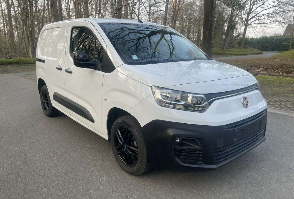 Fiat Doblo 1.5 BlueHDI 3zit,navi,camera,trekhaak,alu velgen