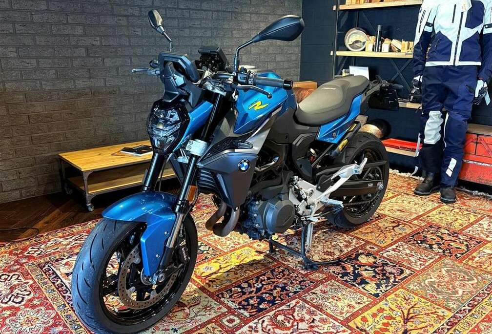 BMW 0