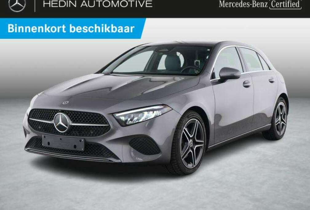 Mercedes-Benz D Hatchback AMG Line | Panoramisch Dak | Smartphon