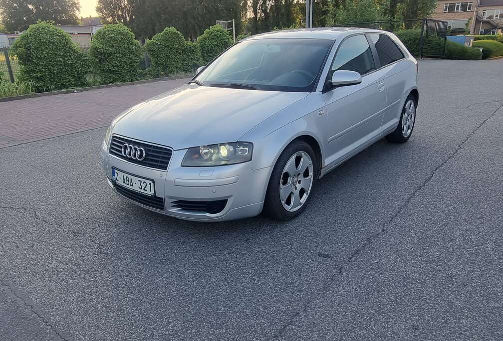Audi A3 1.6i Ambition S line Tiptronic MARCHAND  EXPORT
