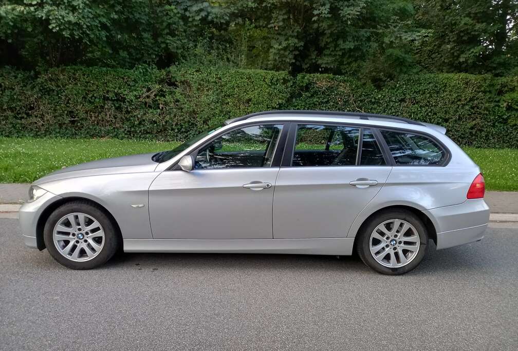 BMW E91 Touring D Full Options