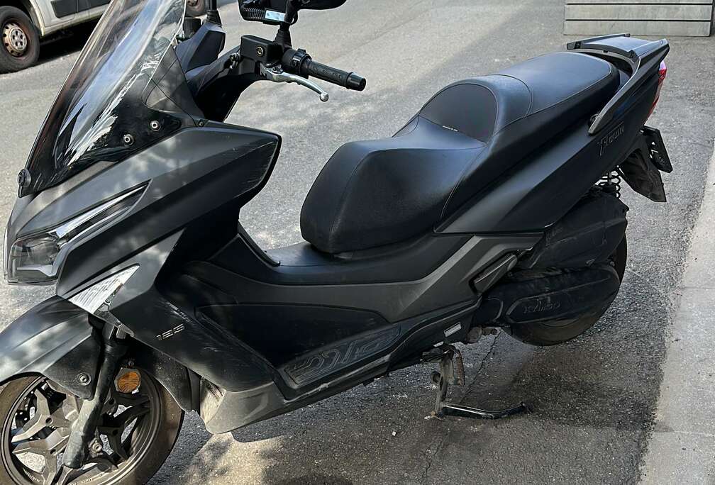 125