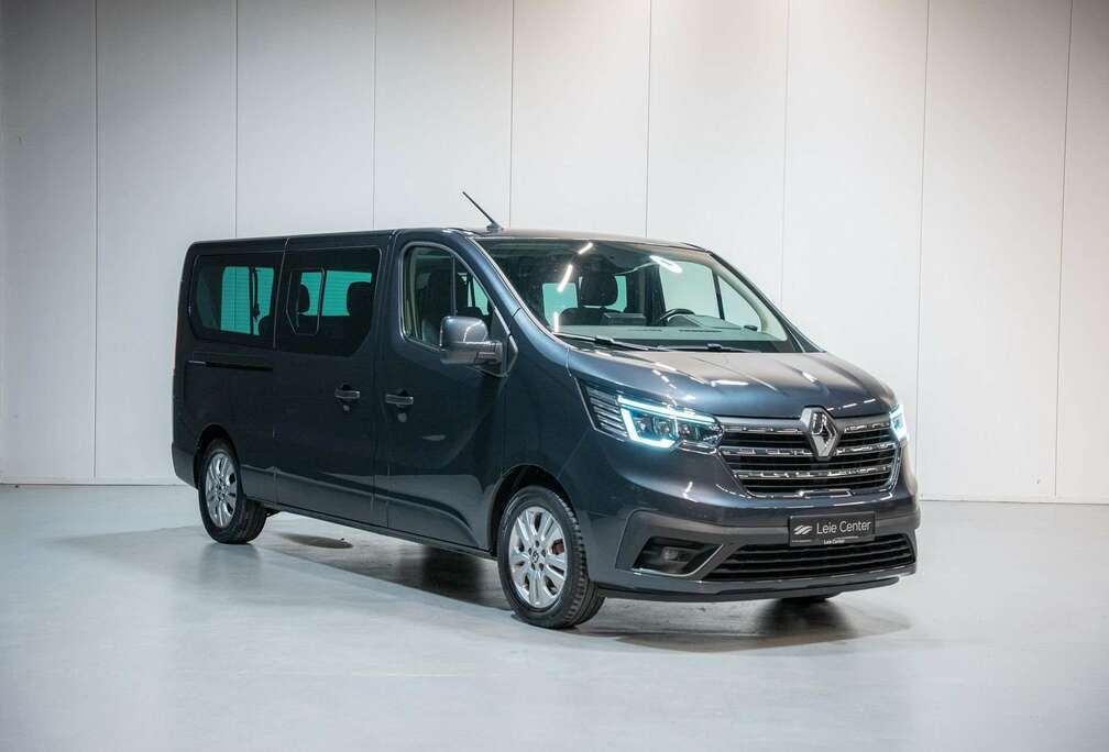 Renault Minibus / 9 zitplaatsen / Automaat / Cam / Navi
