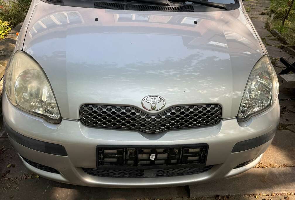 Toyota 1.0i VVT-i 16v Linea Terra