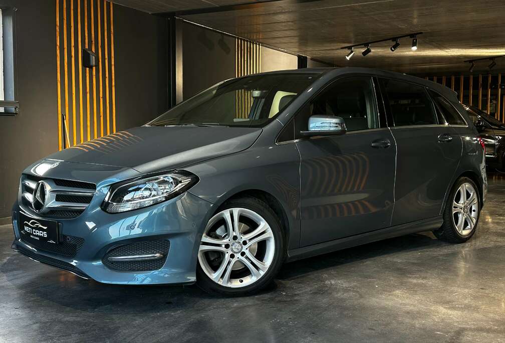 Mercedes-Benz 7G-DCT Style  Stoelverwarming  Navi  Trekhaak