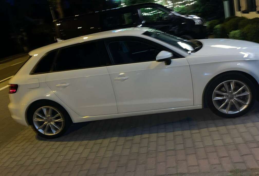 Audi Sportback 1.6 tdi Ambition