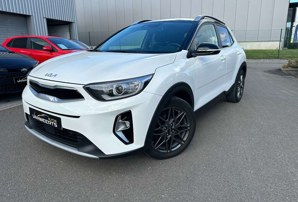 Kia 1.0 T benzine, CARPLAY-ANDROID / CAMERA