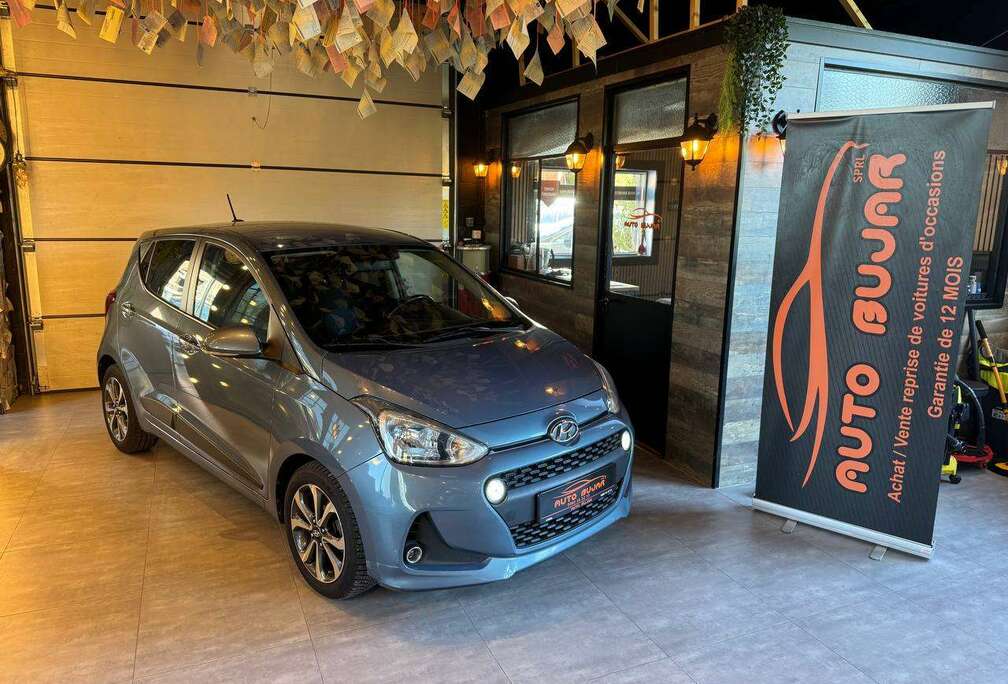 Hyundai i10 1.2i **CARPLAY + SIEGES CH + VOLANT CH + RADAR ARR **
