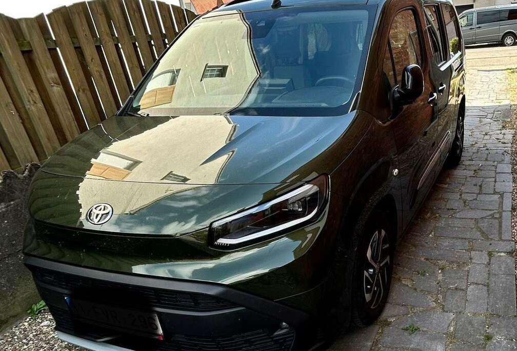Toyota Proace City Verso LWB 1.5 D-4D Family Family