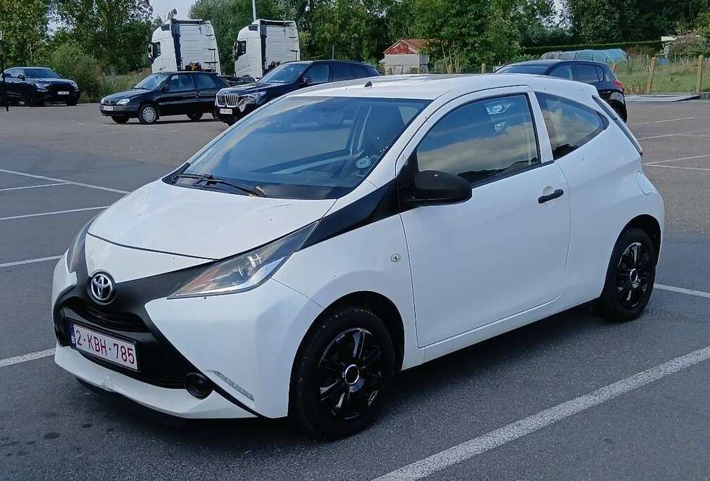 Toyota 1.0i VVT-i x