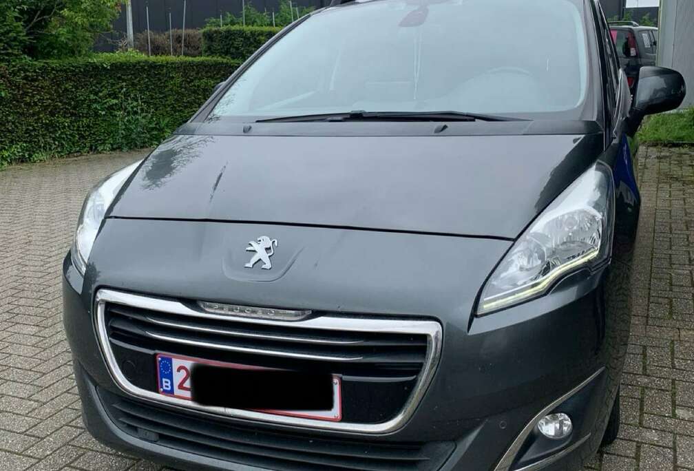 Peugeot 5008 1.6 BLUE HDI