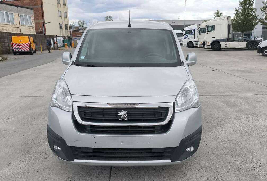 Peugeot 1.6 BlueHDi Automatique