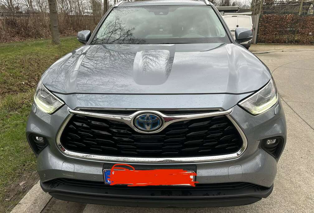 Toyota 2.5 Hybrid Business Edition