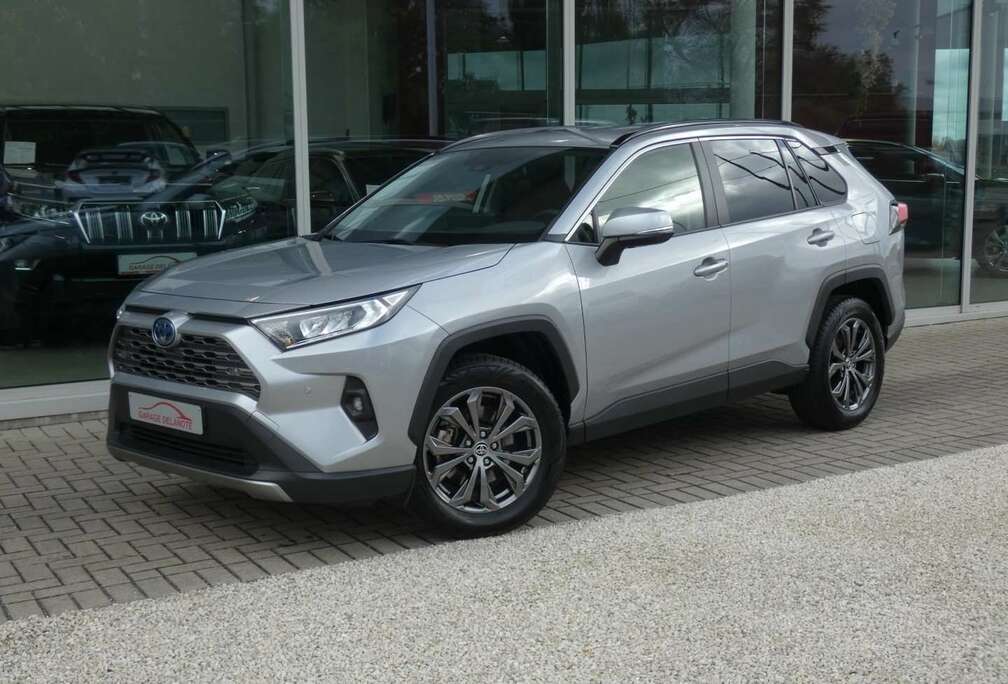 Toyota HYBRID Dynamic Plus +Trekhaak Dodehoek Carplay