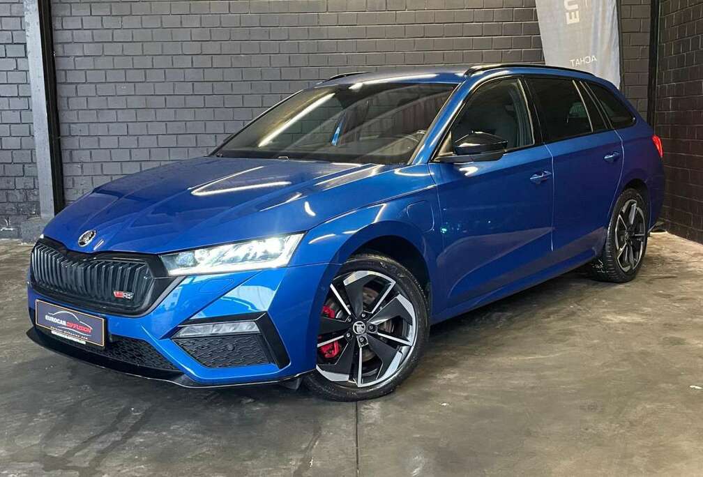 Skoda Combi RS PHEV 245CV TSI iV DSG6