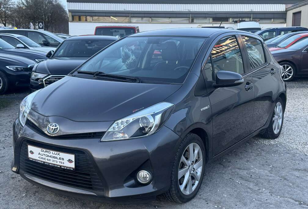 Toyota Hybrid 1.5 VVT-i Life 1-prop Automatique