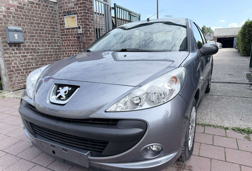 Peugeot 1.1 I EDITION URBAN