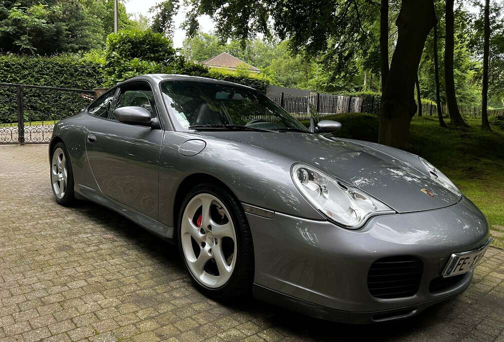 Porsche 4S