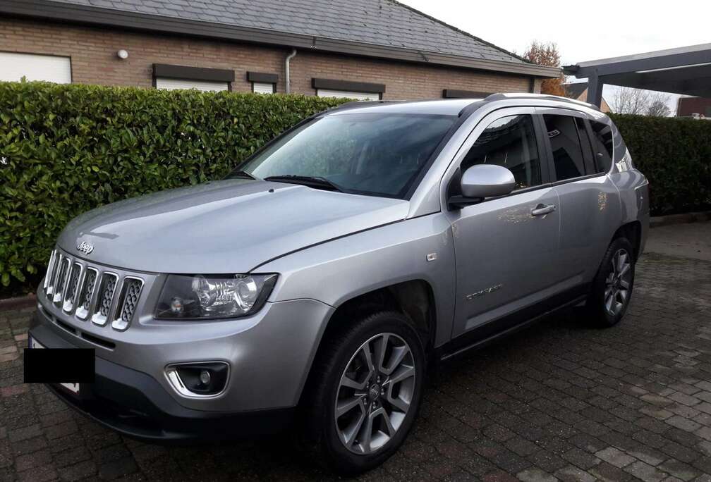 Jeep Limited 2.0L CVT 4x2