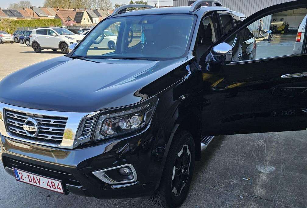 Nissan Navara 2.3 dCi 4WD Tekna+