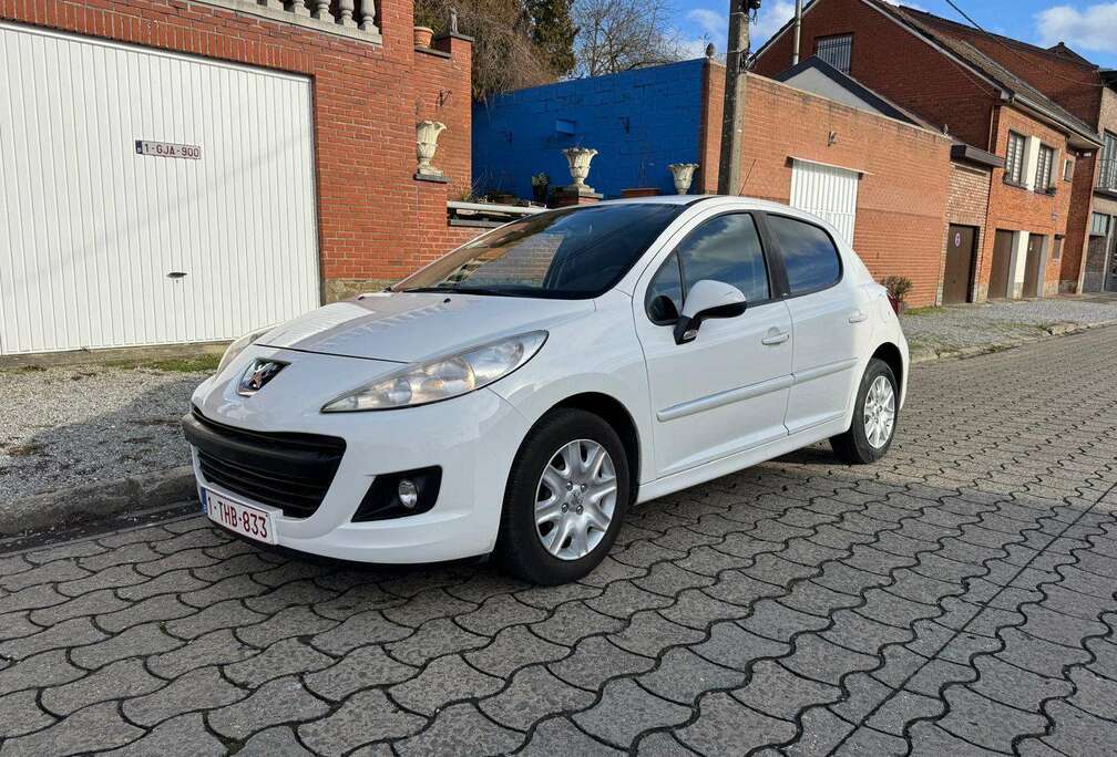 Peugeot 207  1.4i Access