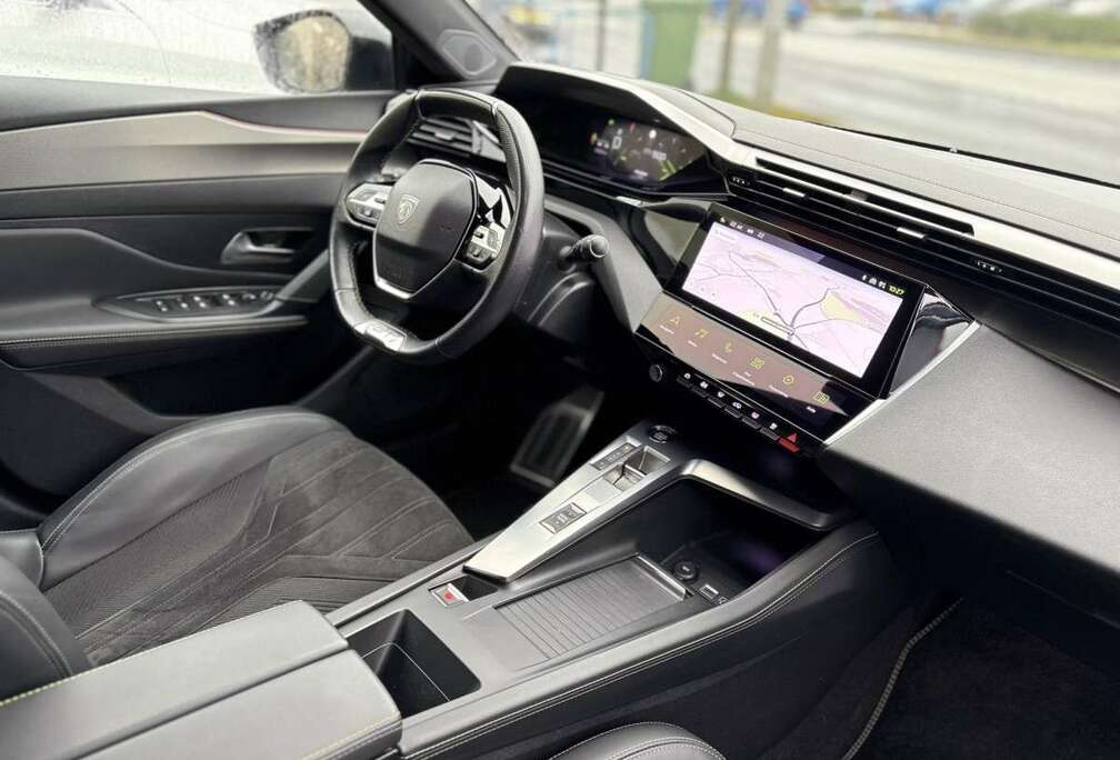 Peugeot 1.2 TURBO 130 GT EAT8 * GARANTIE 36 MOIS *