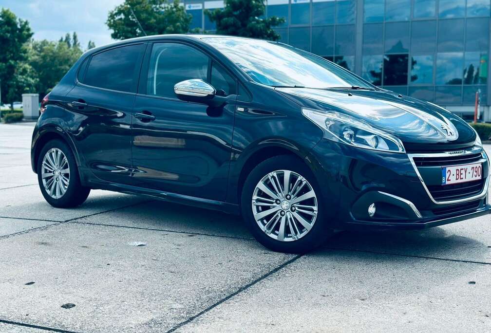 Peugeot 1.2 PureTech 110ch S&S BVM5 Féline